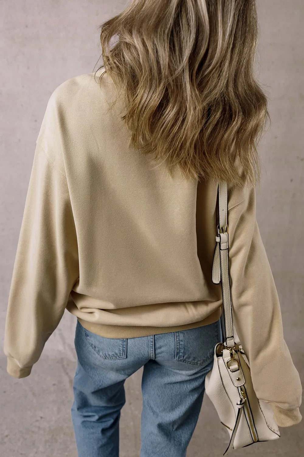 27d4381b-7e0f-4dbf-89a0-dafaee77931e-MaxcRound Neck Long Sleeve Sweatshirt
