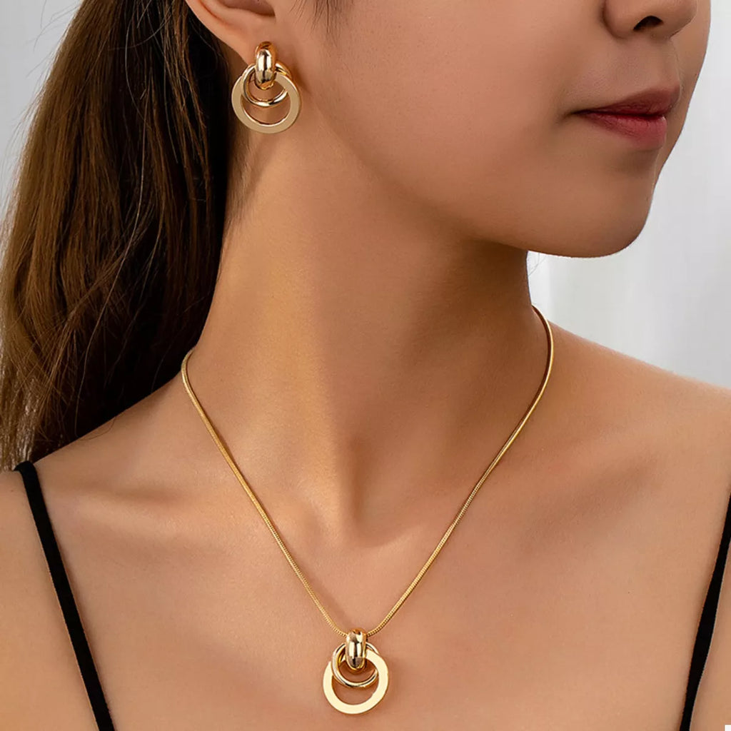 f159e97b-92db-44cd-b4a8-bf5655ebf67b-Max-Origin18K Gold-Plated Earrings and Pendant Necklace Set
